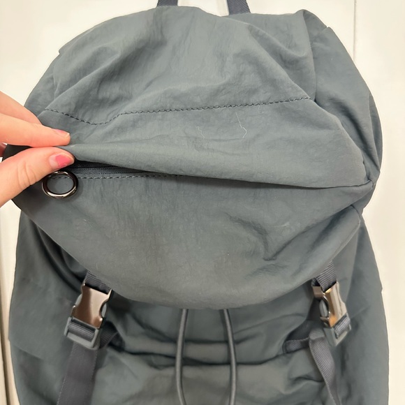 LULULEMON backpack - Picture 3 of 9